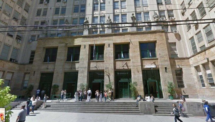 Los tratamientos contemplan desde arreglo de caries, tratamientos de conducto y coronas hasta prótesis e implantes.