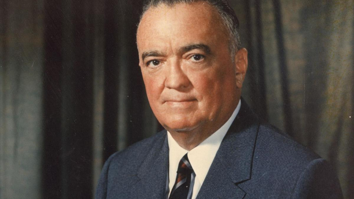 J. Edgar Hoover fue el fundador del FBI. J. Edgar Hoover fue el fundador del FBI.