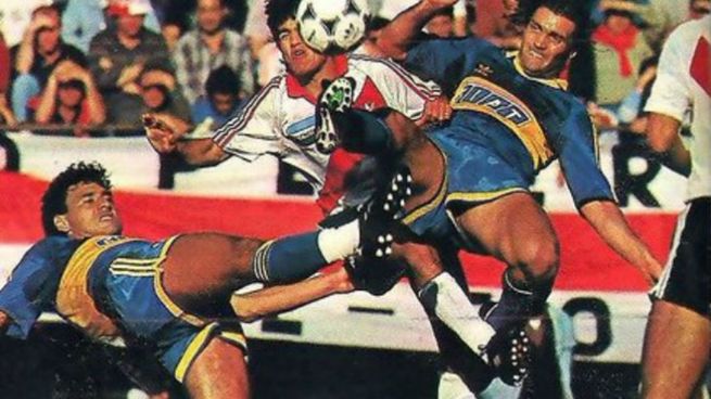 La crisis económica alcanzó al fútbol y a un inolvidable Superclásico.&nbsp;