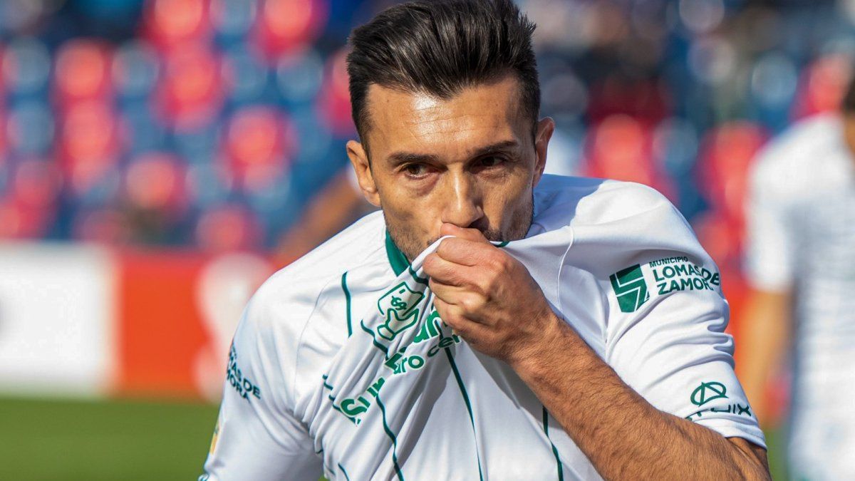 Banfield vs Barracas Central: Time, TV and formations