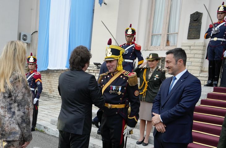 Milei estuvo junto a Luis Petri.