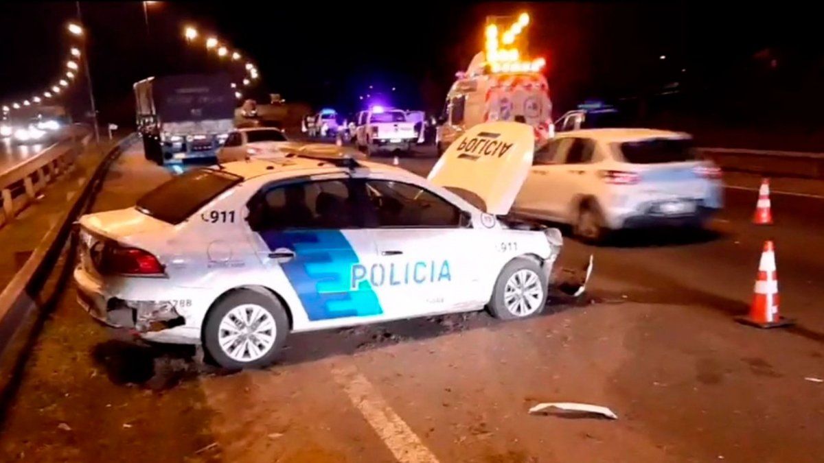 Nueva persecución y choque en Panamericana: dos policías heridos