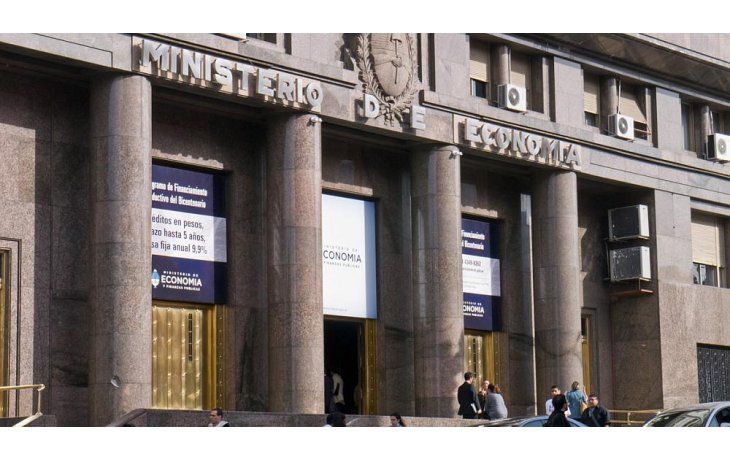 El Boncer vence el 28 de abril del 2020, se amortiza íntegramente a su vencimiento, y sus intereses serán pagaderos por semestre vencido los días 28 de abril y 28 de octubre de cada año hasta su vencimiento.