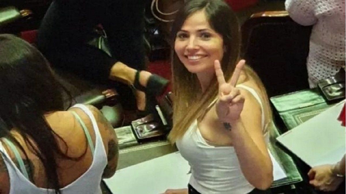 A former deputy applied to enter Big Brother