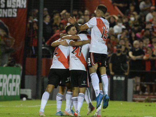 River le ganó a Newells en Rosario por la Copa de la Liga.