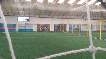 Las canchas de Quintana F&uacute;tbol, en Banfield, vac&iacute;as por la cuarentena.&nbsp;Fue enviado un protocolo sanitario a la Municipalidad de Lomas de Zamora para acelerar el reinicio de la actividad.