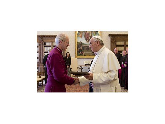 Francisco recibió a Justin Welby, quien dijo sentirse en casa en el Vaticano.