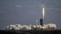 spacex lanzo nuevo cohete tripulado por la nasa