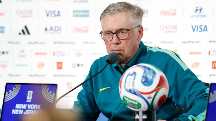Carlo Ancelotti, único DT ganador de cinco Champions League, está próximo a disputar por primera vez un Mundial como entrenador principal. Carlo Ancelotti, único DT ganador de cinco Champions League, está próximo a disputar por primera vez un Mundial como entrenador principal.