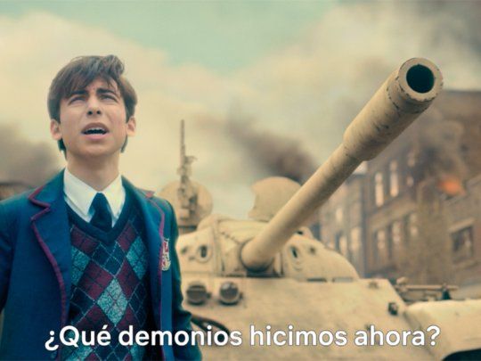 Escena de apertura de la nueva temporada de Umbrella Academy.