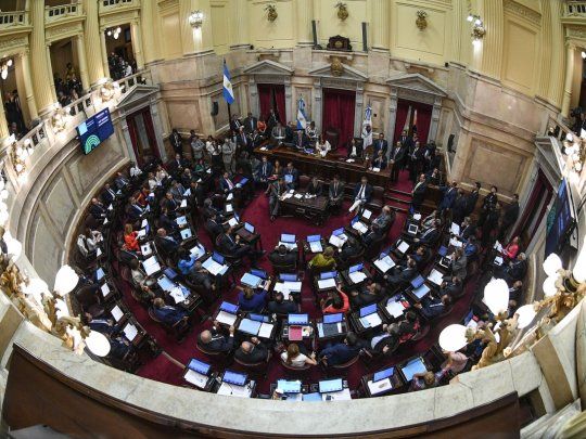 El proyecto de Sostenibilidad de la deuda ingresará el martes a la comisión de Hacienda y Presupuesto del Senado.
