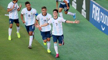 Argentina avanzó a los octavos de final del Mundial sub 17 en Brasil.