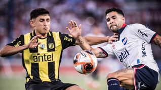 Antel podría realizar una inversión millonaria para transmitir el fútbol uruguayo.