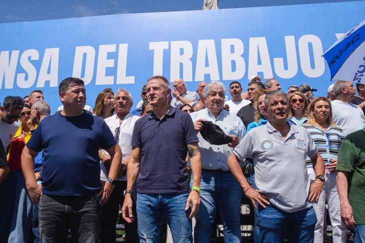 La nueva conducción de la CGT continúa mostrando señales de rechazo al oficialismo nacional. La nueva conducción de la CGT continúa mostrando señales de rechazo al oficialismo nacional.