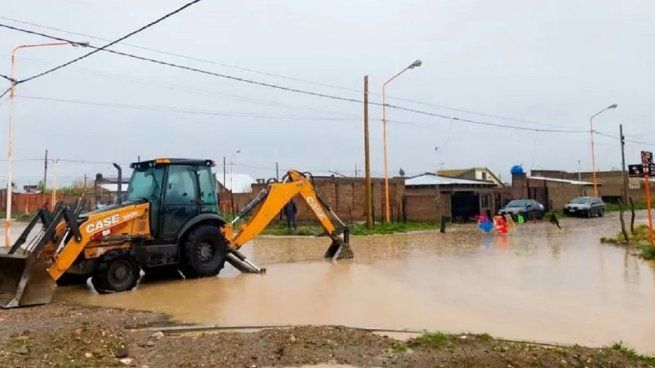 Neuquén permanece bajo alerta por un fuerte temporal.