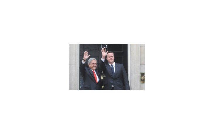 Sebastián Piñera junto a David Cameron.