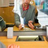 Bancarios alcanzaron un nuevo acuerdo salarial. Bancarios alcanzaron un nuevo acuerdo salarial.