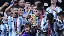 His climactic moment. Rodrigo De Paul kisses the world cup in Qatar 2022. His climactic moment. Rodrigo De Paul kisses the world cup in Qatar 2022.