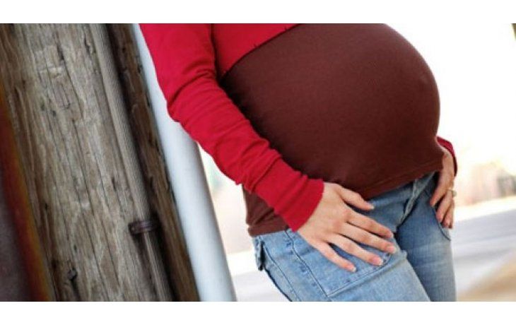 ámbito.com | En el país, nacen 12 bebés de mamás adolescentes por hora