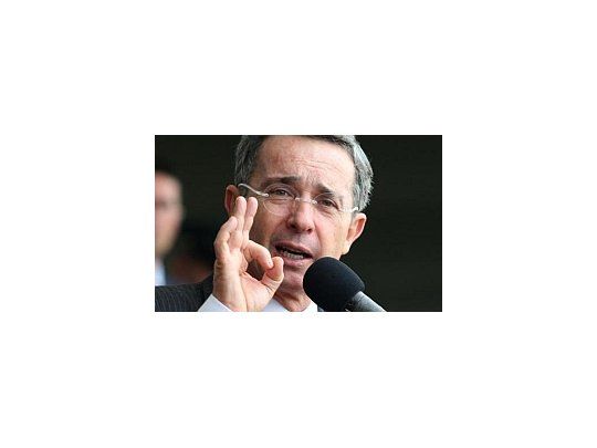 El ex mandatario se reúne con congresistas para analizar su participación en las elecciones municipales de 2011
