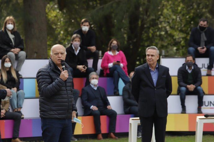 El intendente de Lanús, Néstor Grindetti, será el jefe de campaña de Santilli.