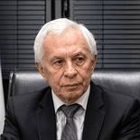 Javier Milei avaló la renovación en su cargo al juez Víctor Arturo Pesino. Javier Milei avaló la renovación en su cargo al juez Víctor Arturo Pesino.