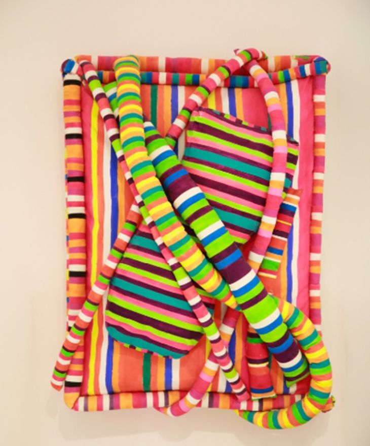 El colchón de Marta Minujín trae el recuerdo de “Revuélquese y viva”, la enseñanza de la diosa sesentista. El colchón de Marta Minujín trae el recuerdo de “Revuélquese y viva”, la enseñanza de la diosa sesentista.