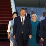 China y Egipto: Acuerdo para expandir inversiones chinas en la Zona Económica del Canal de Suez.