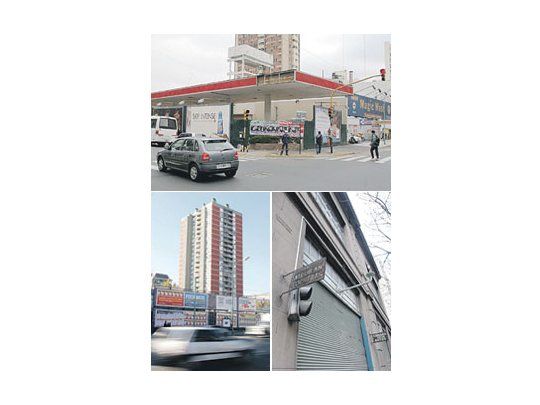Arriba.: Córdoba y Bulnes, esquina que supo albergar a una estación de servicio.Abajo-Izq.: Monroe y Libertador. Había un lavadero de autos. Abajo-der: Izq.: Córdoba y Bulnes, esquina que supo albergar a una estación de servicio.Der.: Monroe y Libertador. Había un lavadero de autos.