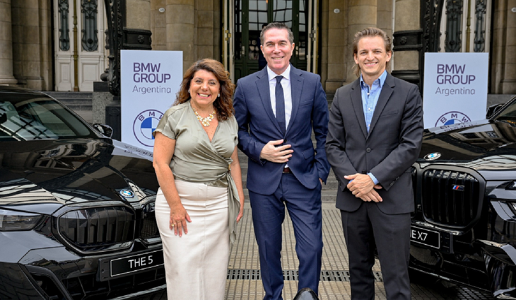 Ivana Dip, CEO of BMW Group Argentina, Rodolfo Barili and Leandro Larregina, Sales and Network Development Manager of BMW and MINI Ivana Dip, CEO of BMW Group Argentina, Rodolfo Barili and Leandro Larregina, Sales and Network Development Manager of BMW and MINI
