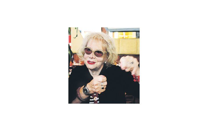 Helena Tritek: «Arthur Miller escribió esta obra acerca de las crisis económicas en 1968, y hoy todo sigue igual, o peor. Siempre conocemos a alguien a quien algún desastre económico le arruinó la vida».