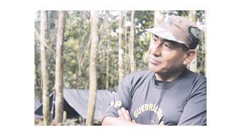 Florindo Eleuterio Flores, cuya captura fue anunciada ayer, encabezaba la única columna activa de Sendero Luminoso que seguía reivindicando un perfil ideológico. Su vida fue casi un misterio.