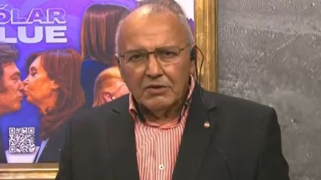 Hernán Damiani, candidato a diputado nacional de la UCR por Misiones, segundos antes de sufrir una descompensación. 