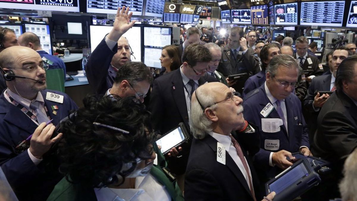 Investor alert: the head of Unitedhealth renounced and the shares are already losing up to 50% in 30 days