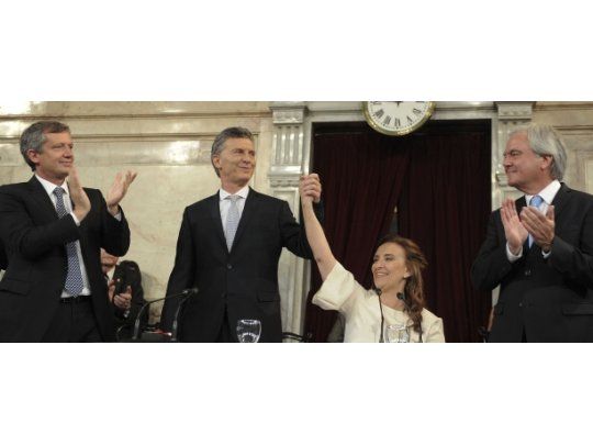 Mauricio Macri tras jurar junto a Gabriela Michetti, Federico Pinedo y Emilio Monzó.