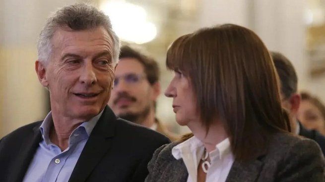 Patricia Bullrichdías atrás se afilió a La Libertad Avanza y se alejó definitivamente del PRO deMauricio Macri, el partido enel que militó durante años y cuyo color característico es el amarillo.
