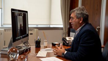 enacom y municipalidad de avellaneda firman convenio para expandir conectividad en barrios populares
