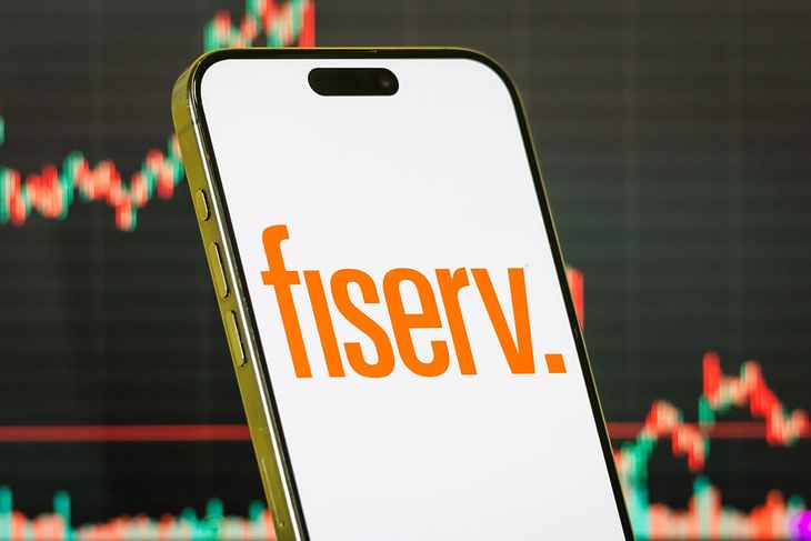 Fiserv suma exposición al negocio global de pagos digitales, un sector clave para bancos y comercios, aunque sus últimos resultados reflejan una etapa de transición en ingresos y crecimiento. Fiserv suma exposición al negocio global de pagos digitales, un sector clave para bancos y comercios, aunque sus últimos resultados reflejan una etapa de transición en ingresos y crecimiento.
