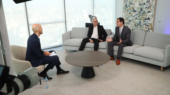 Pablo Luna, de Banco Credicoop, y Maximiliano Coll, de Banco Ciudad, encabezaron el primer panel de Ámbito Debate sobre Finanzas & Inversiones.