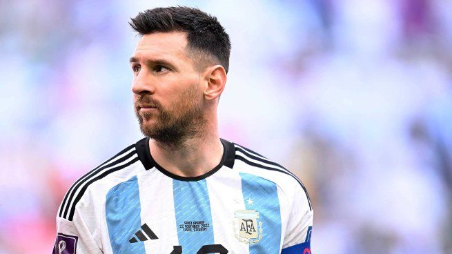Lionel Messi no solo brilla en la cancha, sino que también domina el mundo de los negocios con inversiones millonarias y colaboraciones internacionales. 