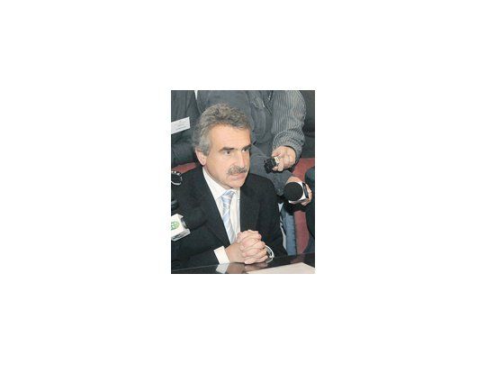 Agustín Rossi intentará recuperar, el domingo 24 de julio, la gobernación para el peronismo santafesino.