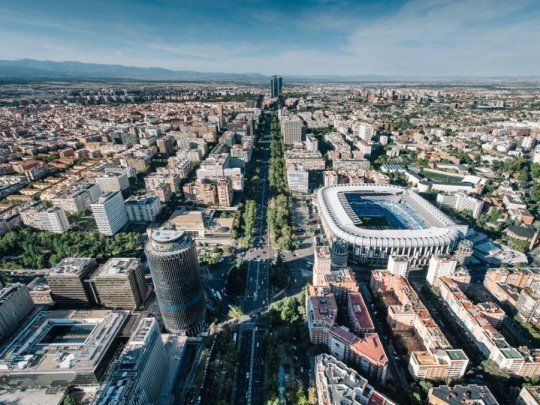 Madrid también está ampliando el número de rastreadores de contactos, que fue uno de los eslabones más débiles para hacer frente a los brotes, y hoy anunció la compra de 2 millones de kits para pruebas rápidas de coronavirus.