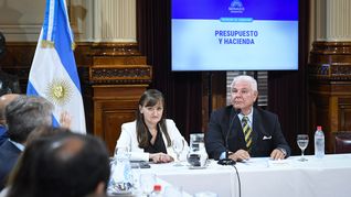 Silvana Schneider y Agustín Monteverde, autoridades de la comisión de Presupuesto y Hacienda. Silvana Schneider y Agustín Monteverde, autoridades de la comisión de Presupuesto y Hacienda.