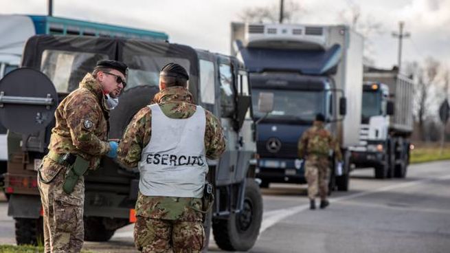 El ejército fue desplegado en el norte de Italia para hacer test de Covid-19.