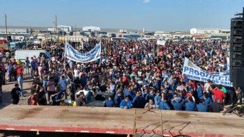petroleros se declaran en estado de alerta por limites a subsidios en vaca muerta