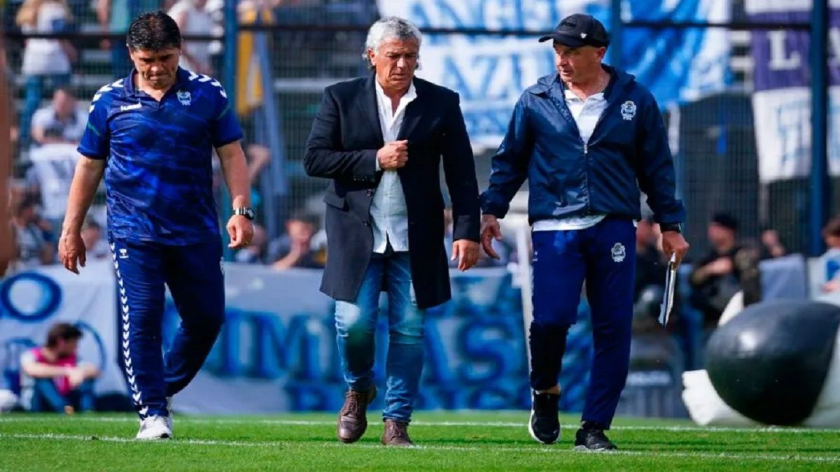 Unfortunate statement by Néstor Gorosito: “Brandan headed the bottle”