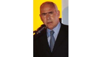 El Enduro llega a la Argentina. El ministro de turismo, Enrique Meyer, fue el encargado de dar la noticia.
