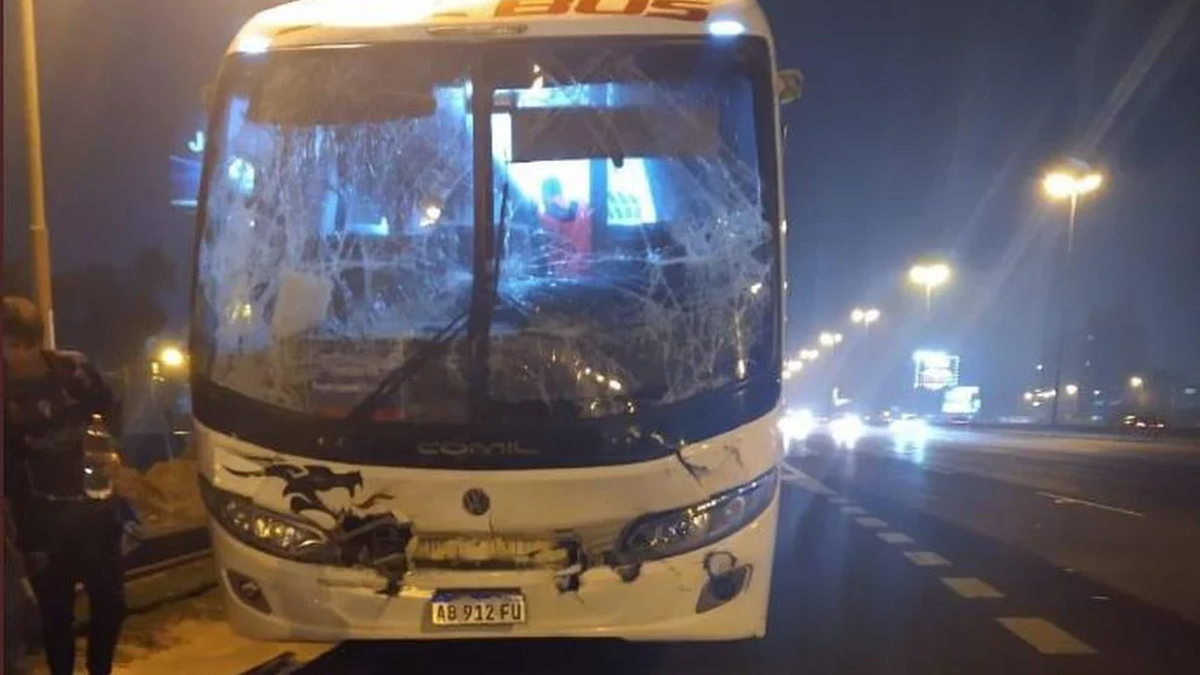 Scare for a group of Tigre fans traveling to Córdoba when two buses collided