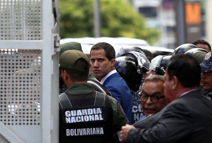 The self-proclaimed president of Venezuela, Juan Guaidó, was unable to enter parliament to be re-elected as head of that body.