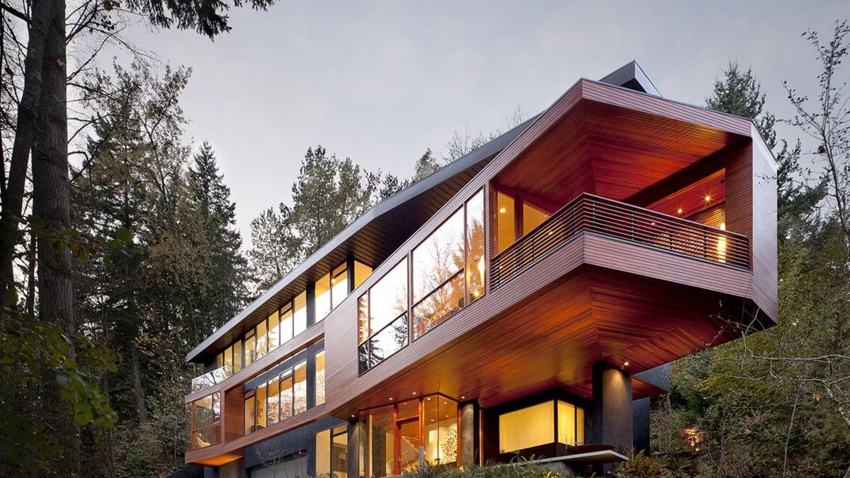 What is The Hoke House, the Canadian mansion used in the twilight movie